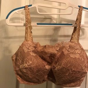 Soma lightly padded, lace underwire camisole. 38D